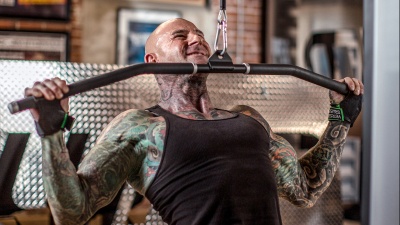 how to do the lat pulldown: Master the Lat Pulldown with Our Expert Tips!